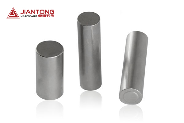 電池殼拉伸，表面鍍鎳